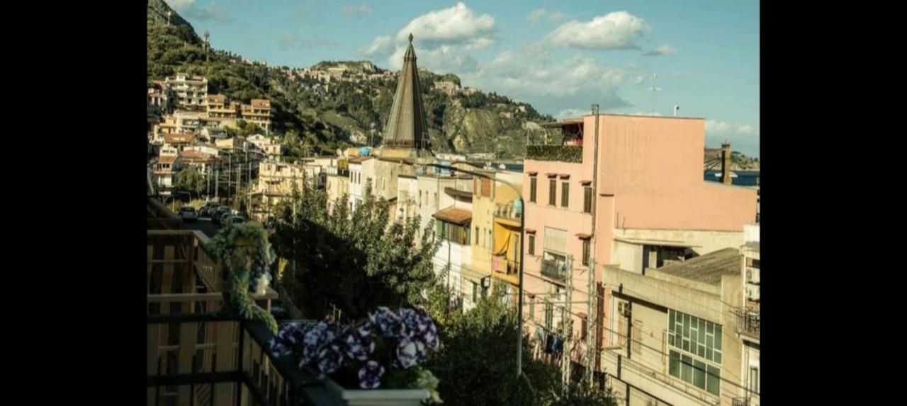 Sabrina'S House Διαμέρισμα Giardini Naxos Εξωτερικό φωτογραφία