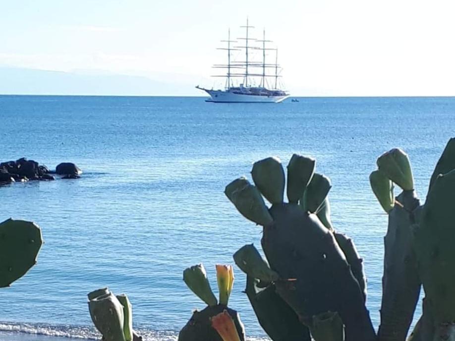 Sabrina'S House Διαμέρισμα Giardini Naxos Εξωτερικό φωτογραφία
